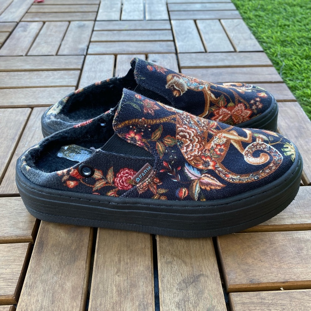 FARM RIO Eclectic Bohemian Monkey slip on platform clogs - Picture 2 of 8